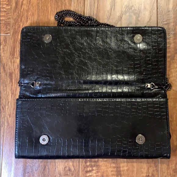 Forever 21 | Black faux croc gunmetal stud purse - Picture 6 of 14